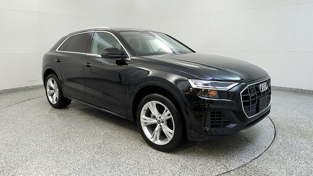 2022 AUDI Q8