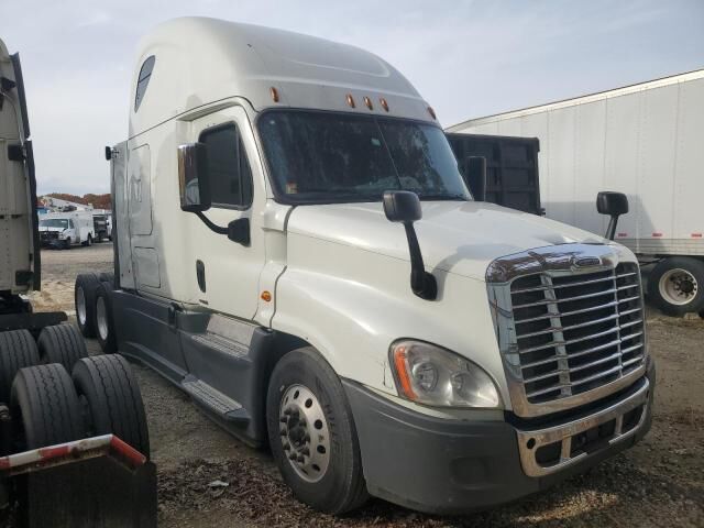 2017 FREIGHTLINER Cascadia