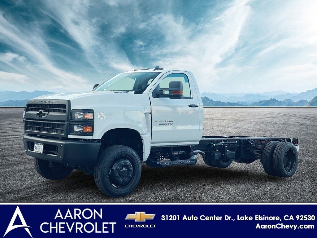 2023 GMC Silverado Medium Duty