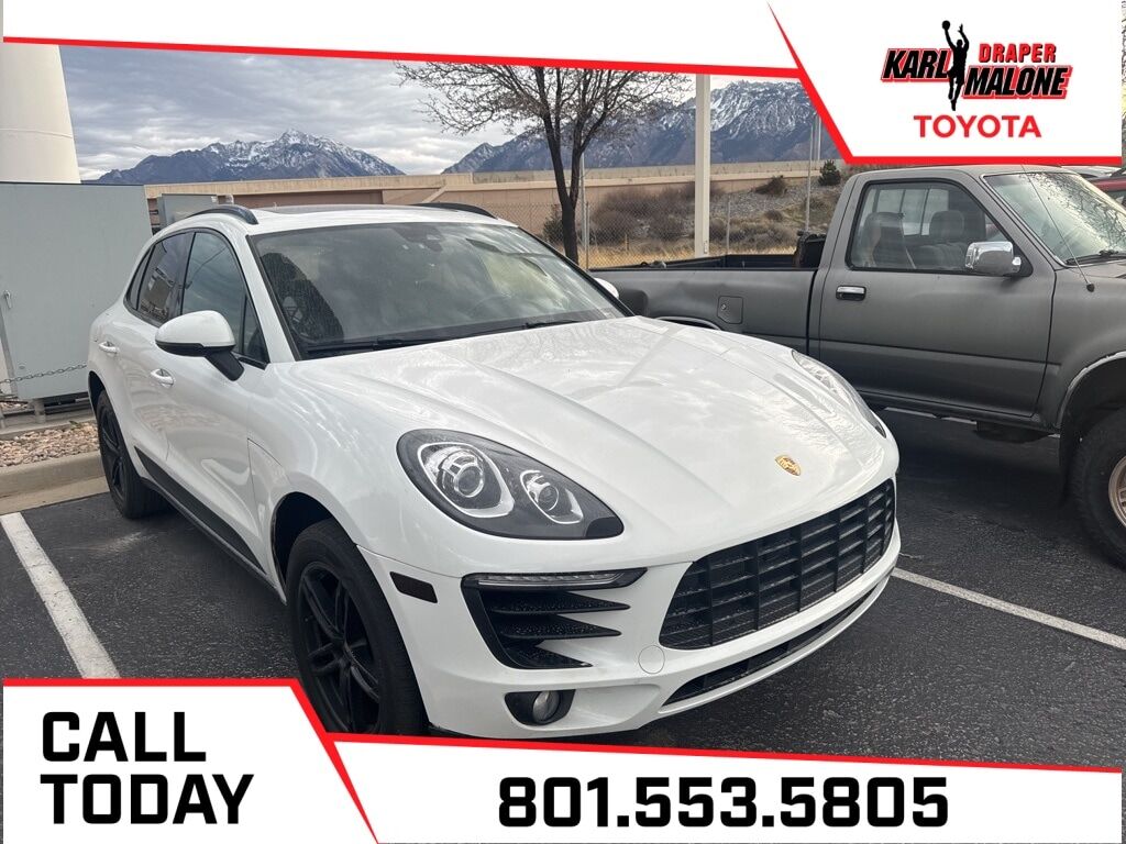 2018 PORSCHE Macan