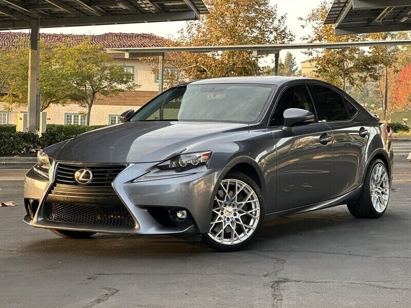 2016 LEXUS IS
