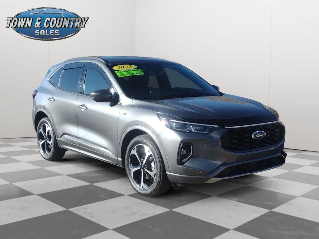 2023 FORD Escape