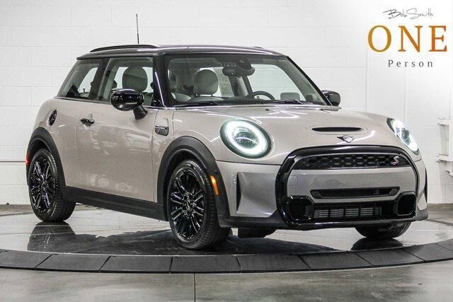2023 MINI Hardtop
