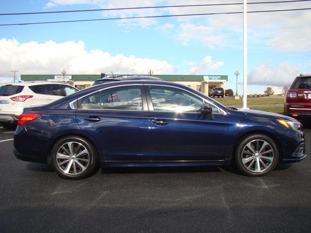 2018 SUBARU Legacy