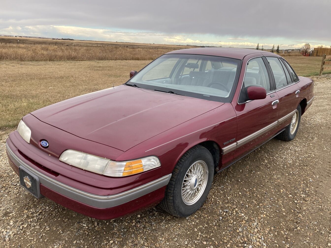 Ford Crown Victoria