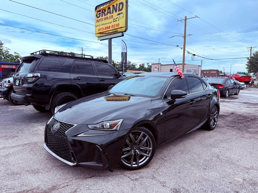 2019 LEXUS IS