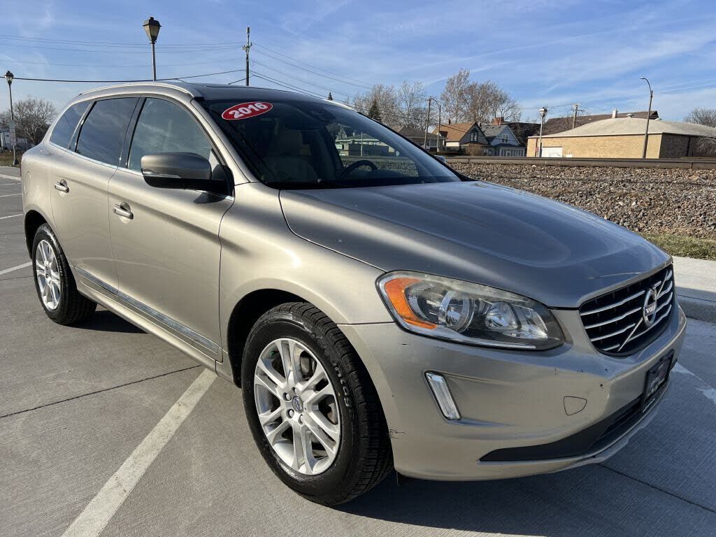 2016 VOLVO XC60