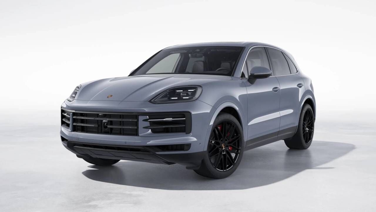 2024 PORSCHE Cayenne