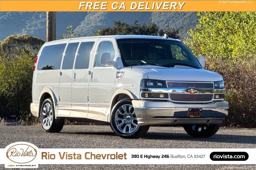 2023 CHEVROLET Express