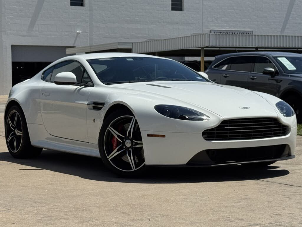 Aston Martin V8 Vantage