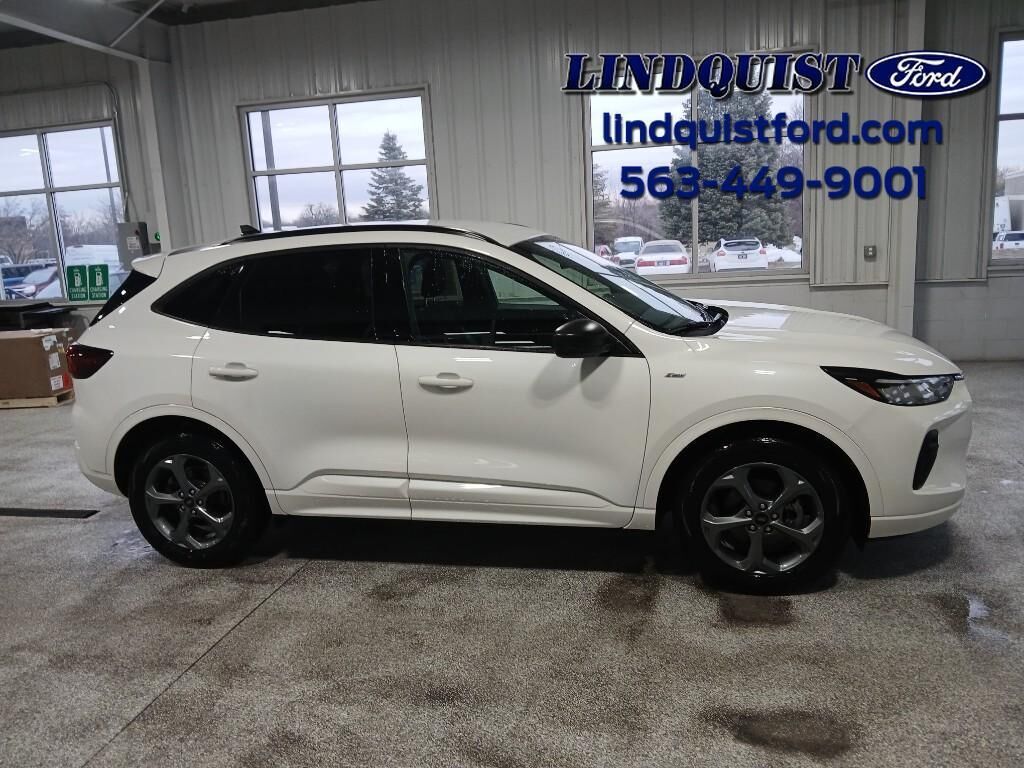 2023 FORD Escape