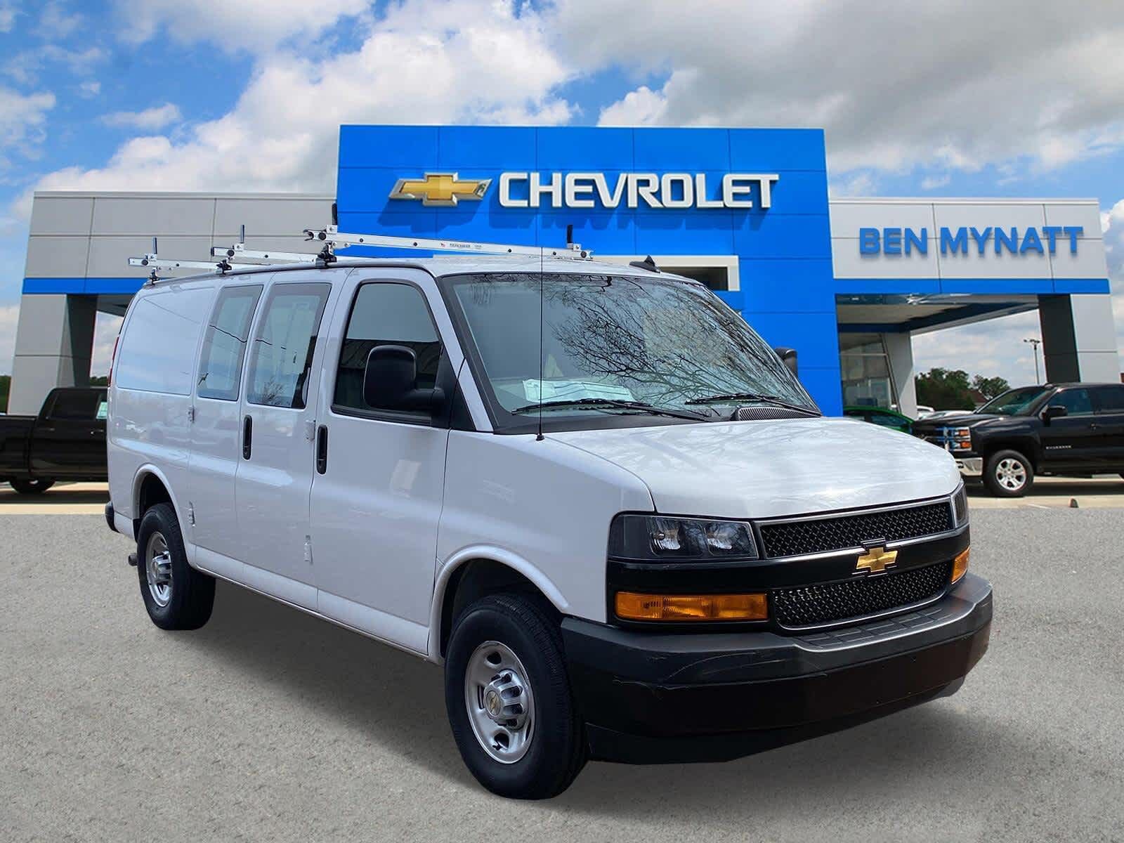 2024 CHEVROLET Express