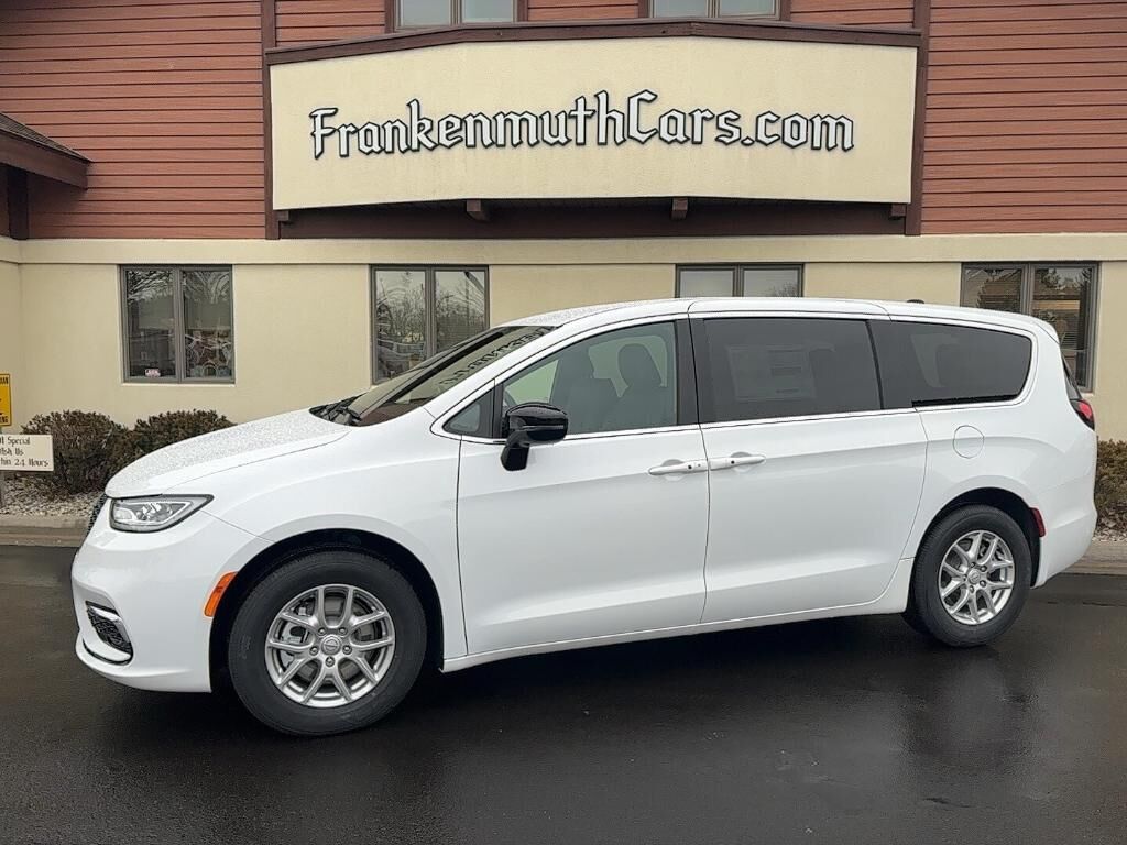 2026 CHRYSLER Pacifica
