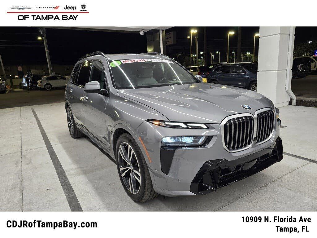 2023 BMW X7