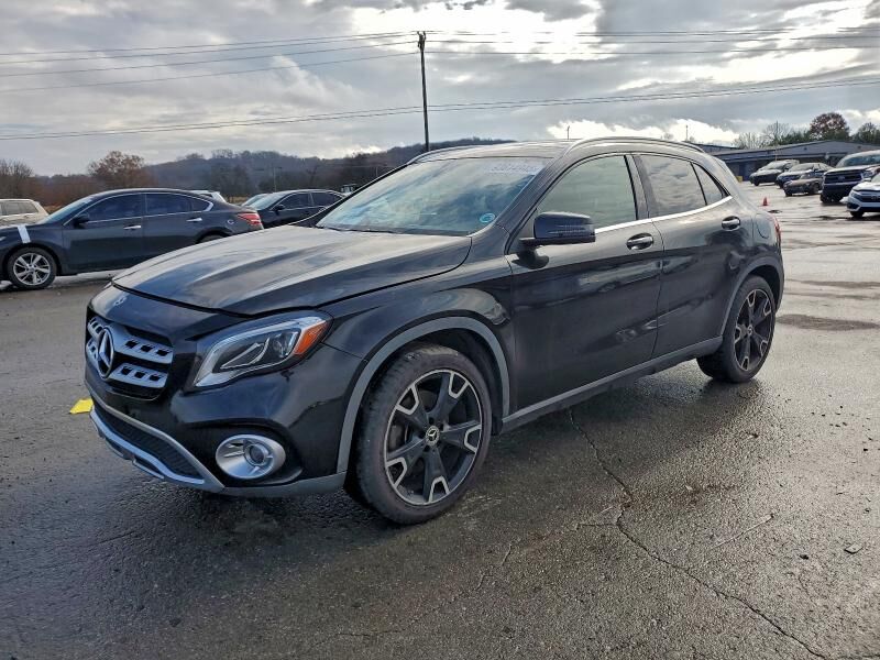 2019 MERCEDES-BENZ GLA-Class