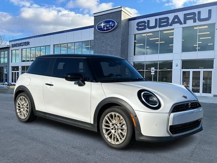 2025 MINI Hardtop