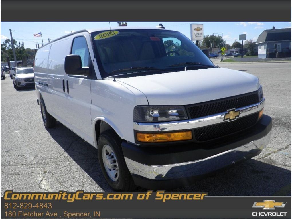 2025 CHEVROLET Express