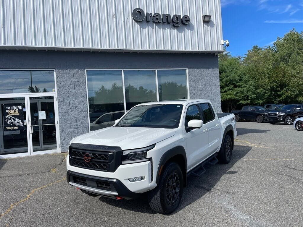 2023 NISSAN Frontier