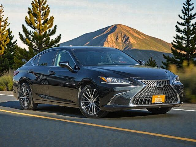 2024 LEXUS ES