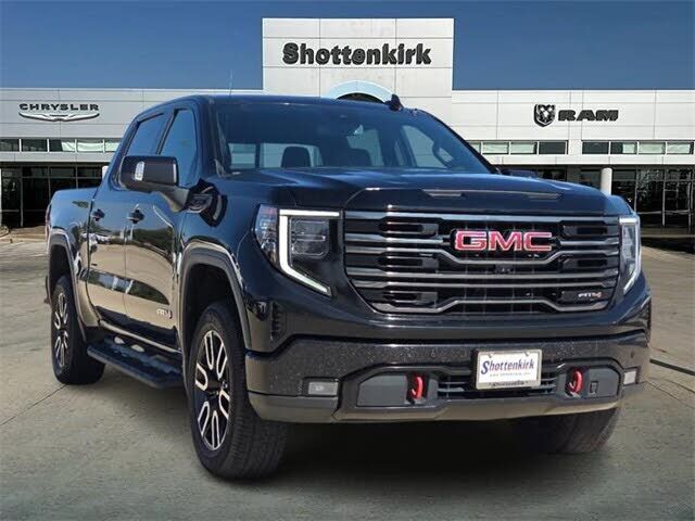 2023 GMC Sierra