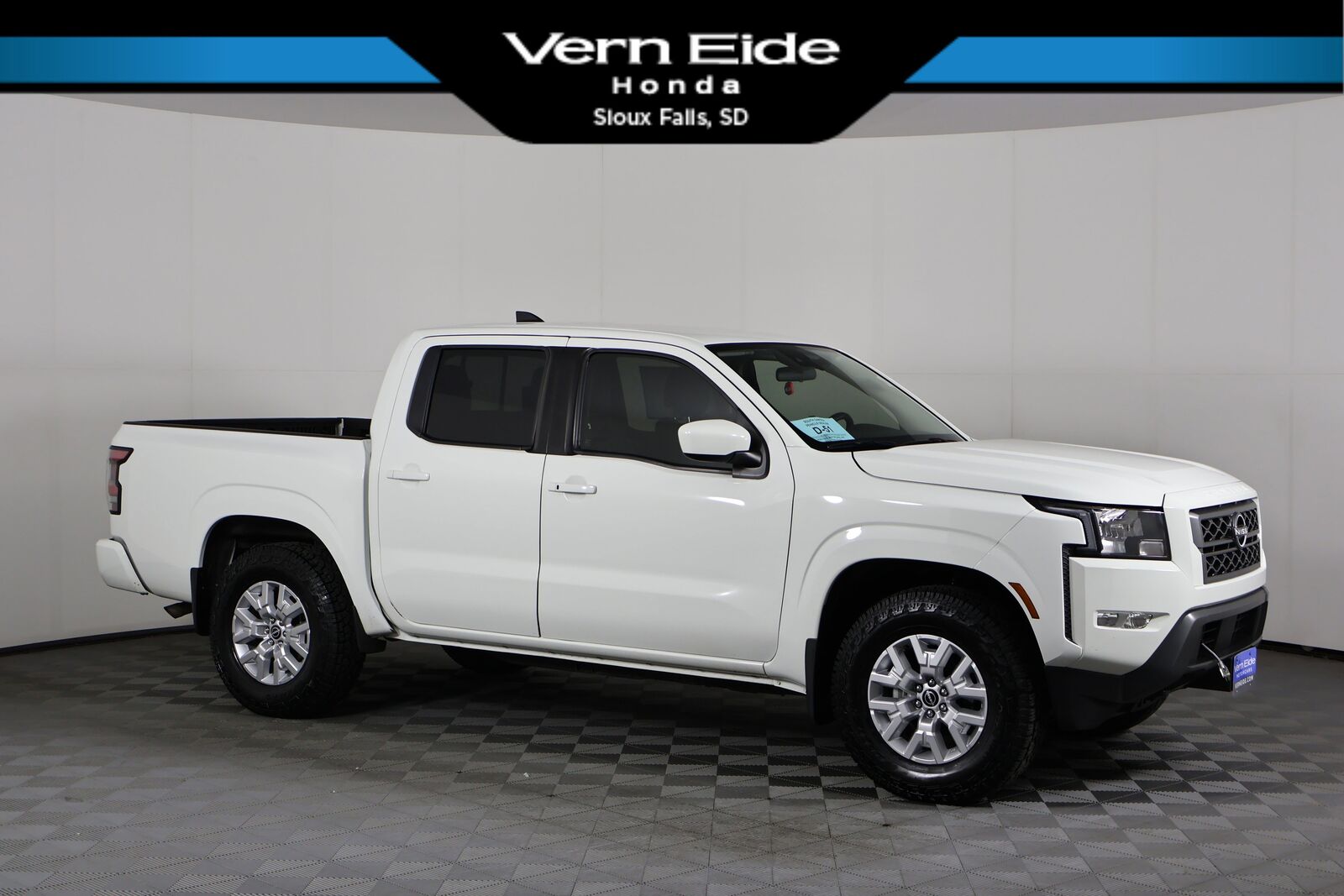 2022 NISSAN Frontier