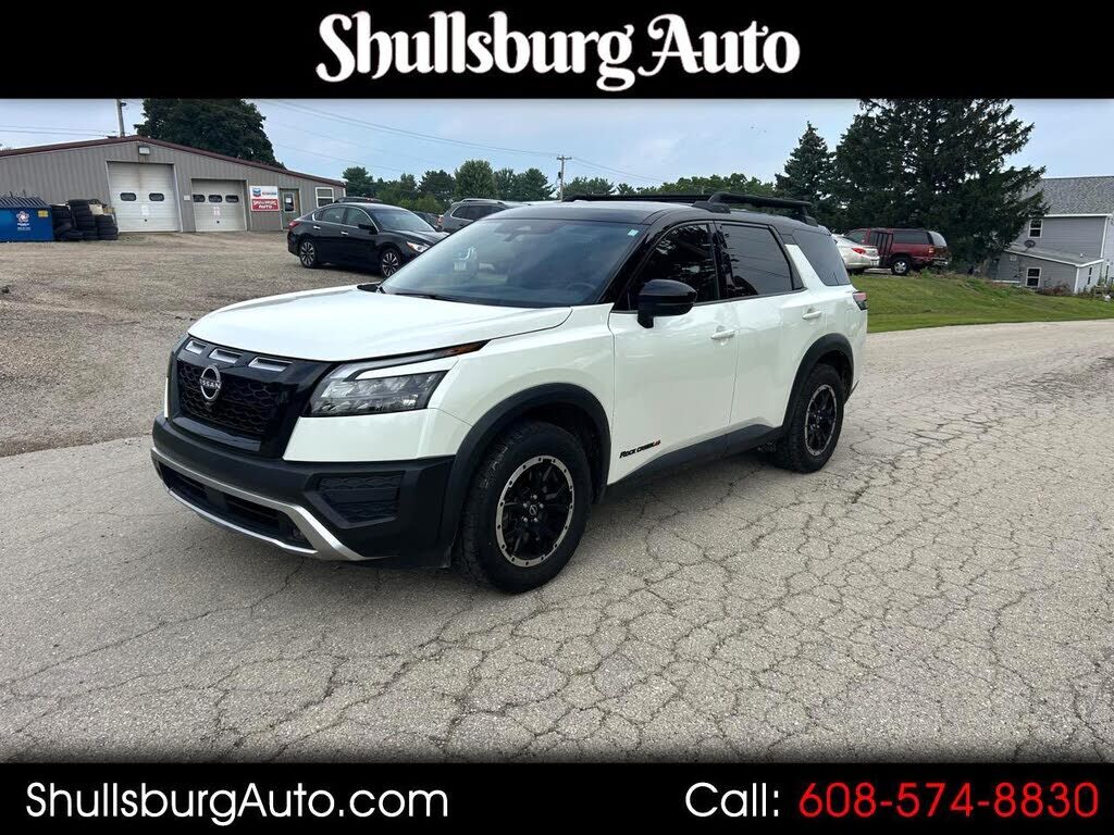 2023 NISSAN Pathfinder