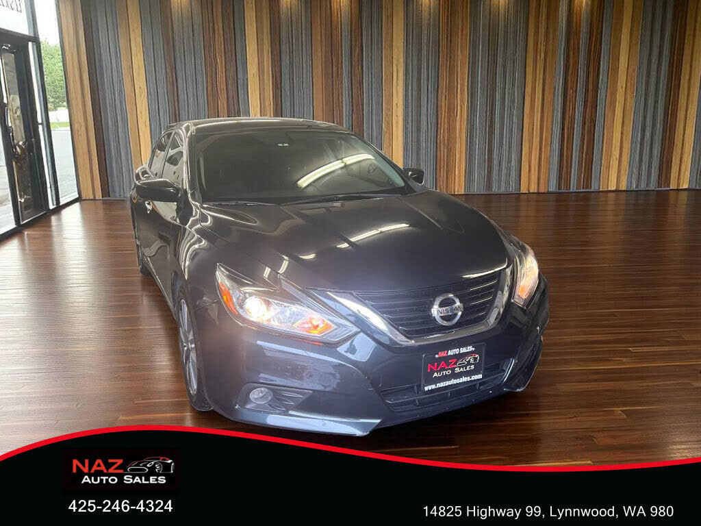 2017 NISSAN Altima