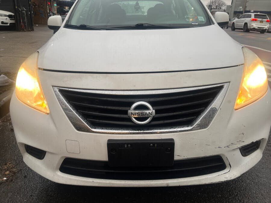 Nissan Versa