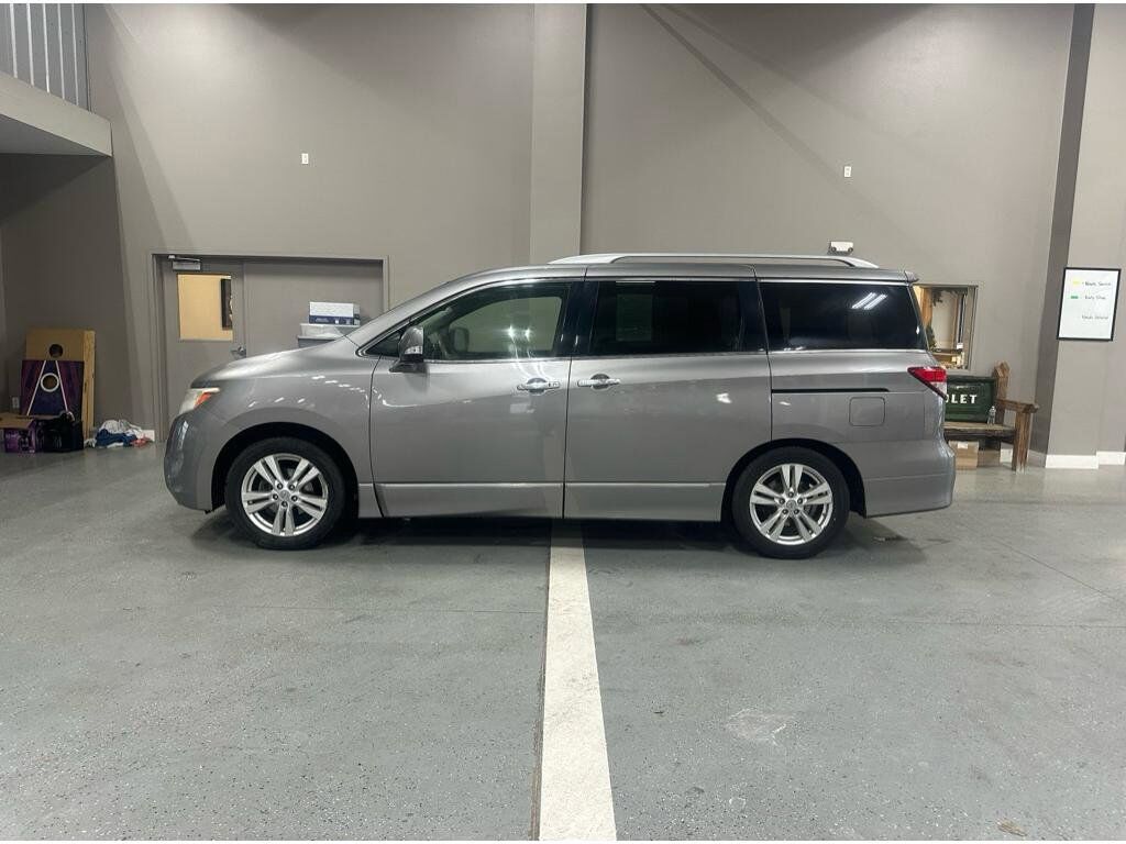 2011 NISSAN Quest