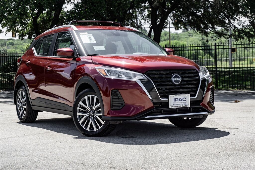 2024 NISSAN Kicks
