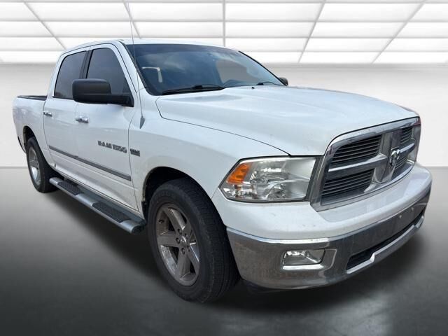 2012 DODGE Ram