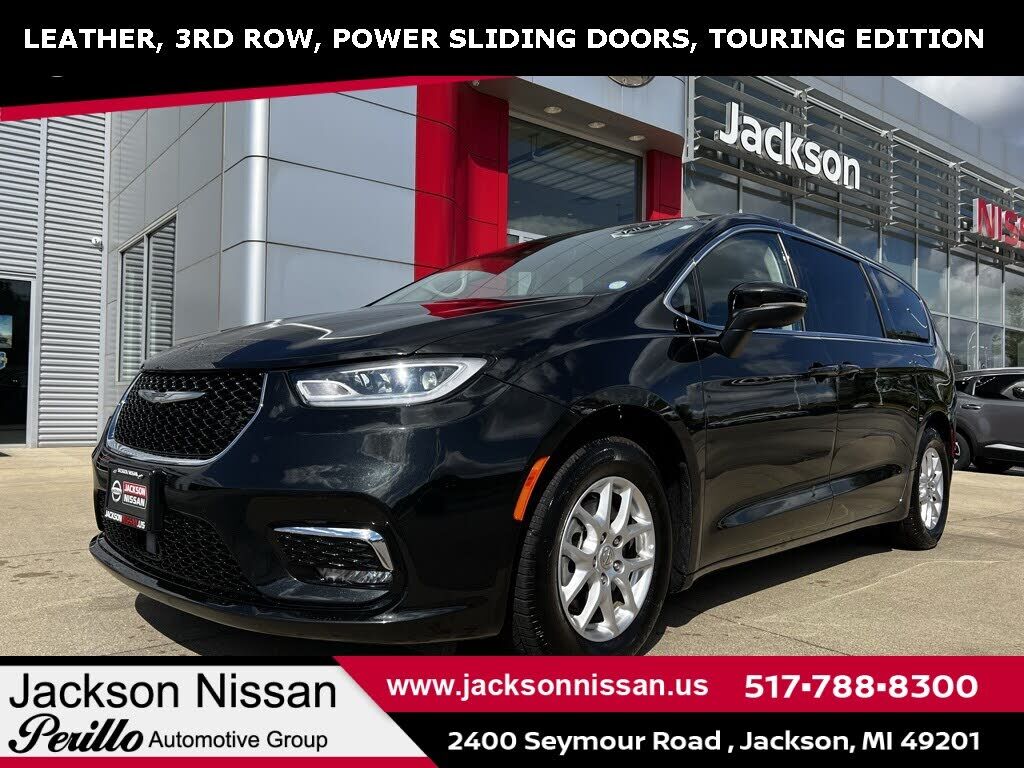 2023 CHRYSLER Pacifica