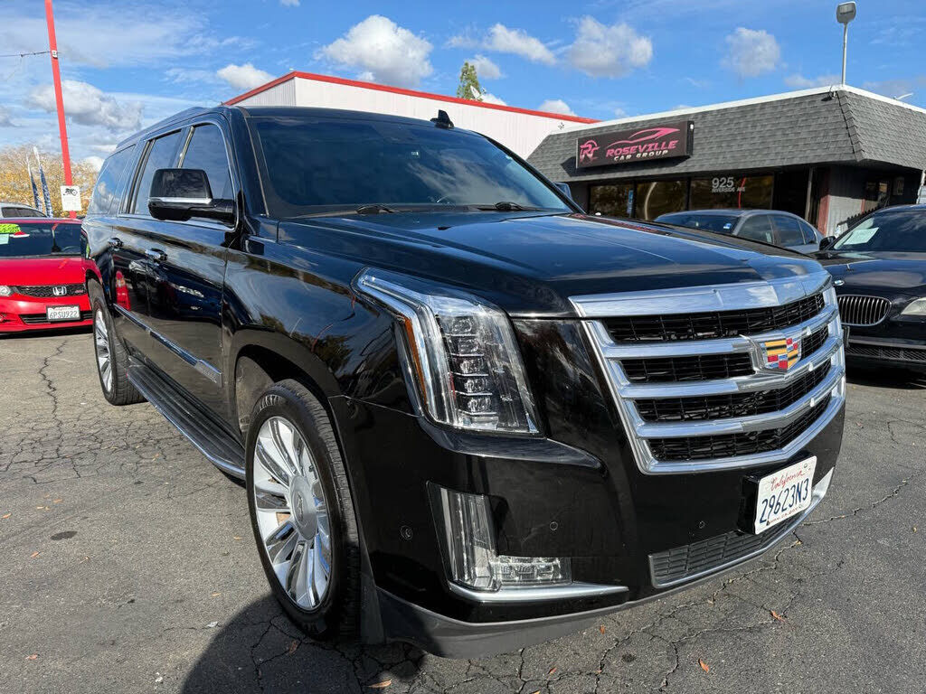 2018 CADILLAC Escalade ESV