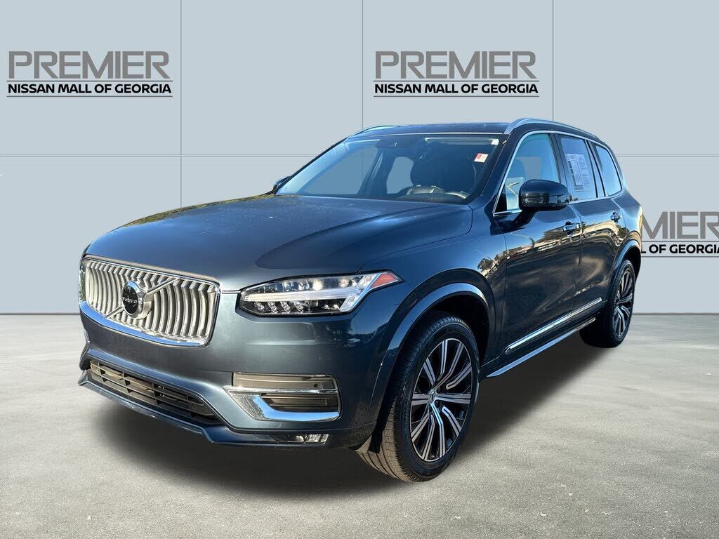 2022 VOLVO XC90