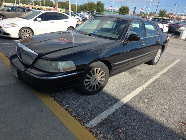 2005 LINCOLN Town Car