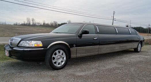 2006 LINCOLN Town Car