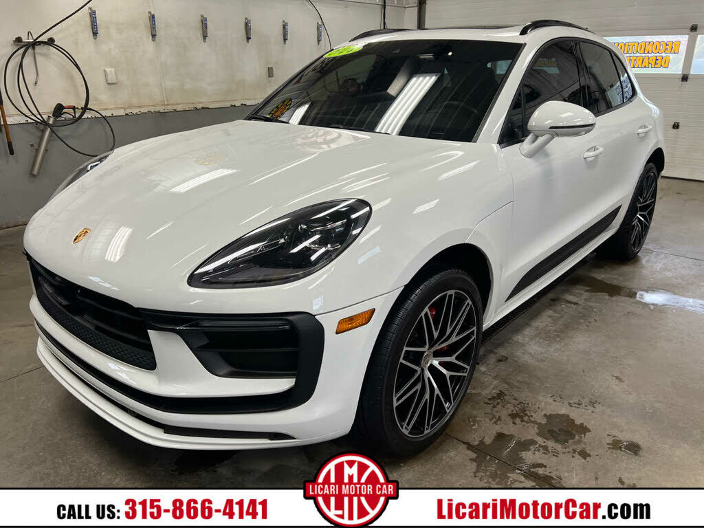 2024 PORSCHE Macan