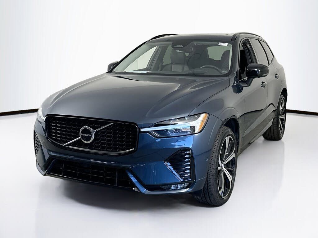 2023 VOLVO XC60