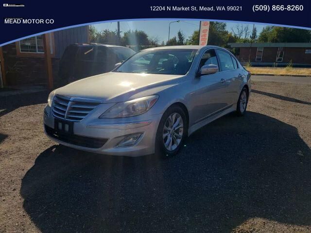 2013 HYUNDAI Genesis
