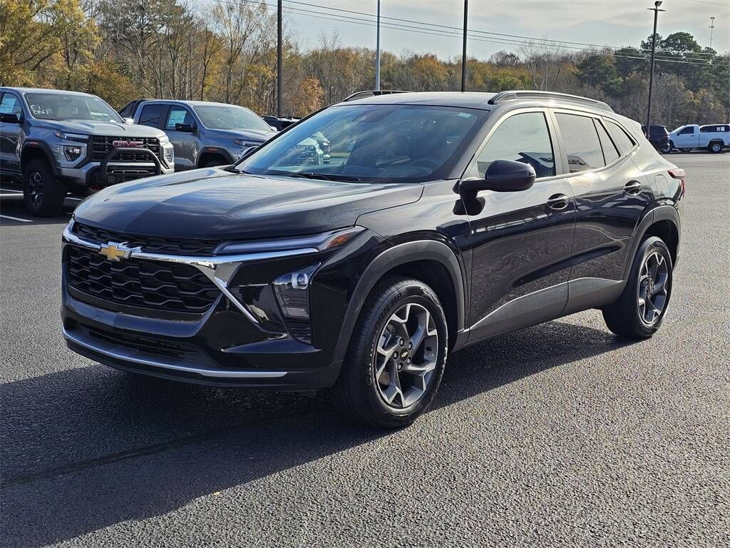 2024 CHEVROLET Trax