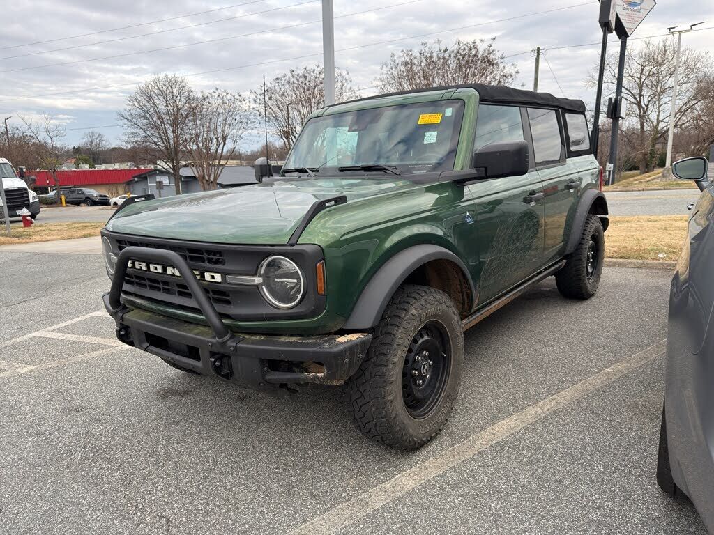 2022 FORD Bronco