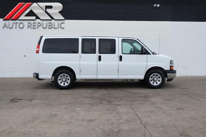 2013 CHEVROLET Express