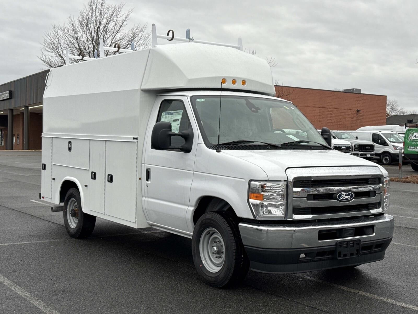 2026 FORD E-350