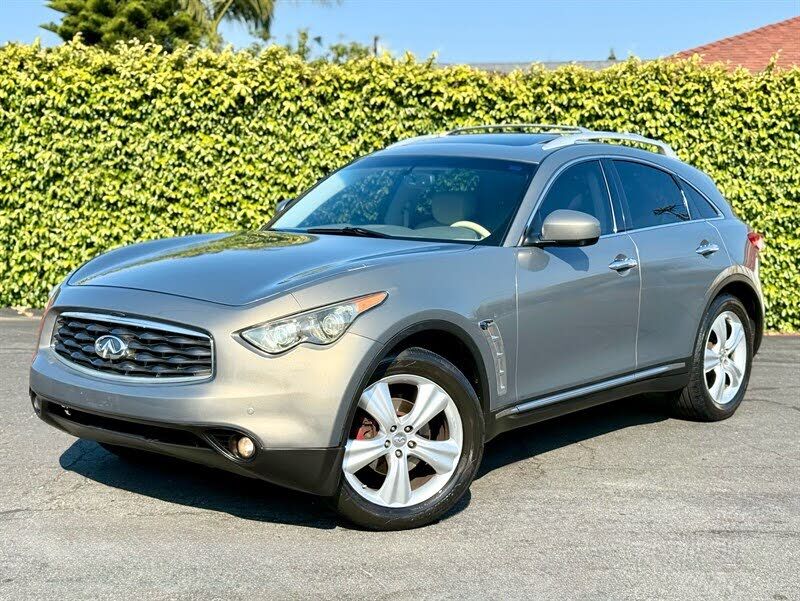 2011 INFINITI FX35