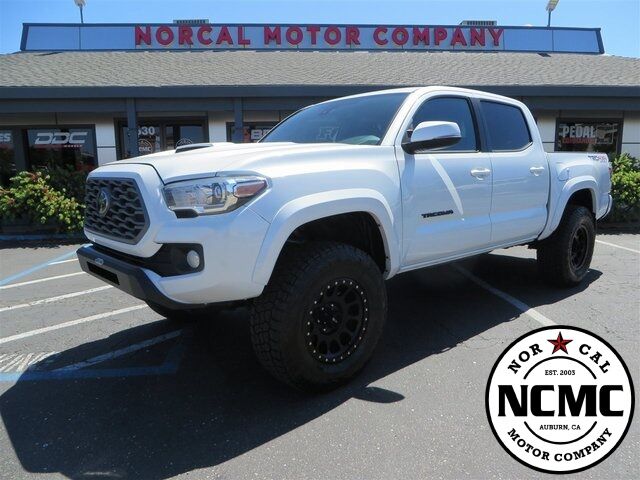 2021 TOYOTA Tacoma