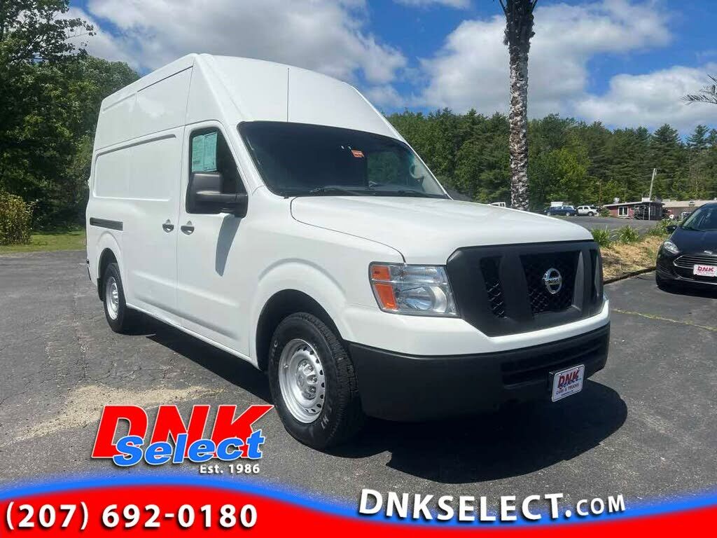 2016 NISSAN NV