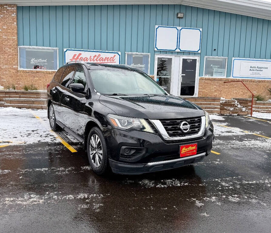 2018 NISSAN Pathfinder