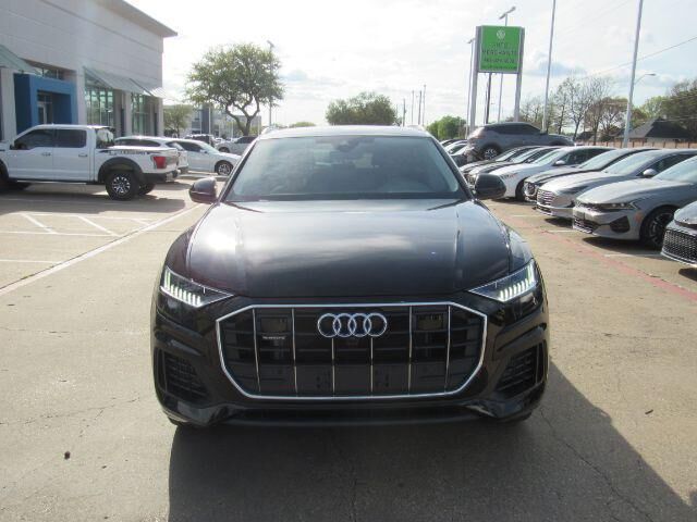 2023 Audi Q8
