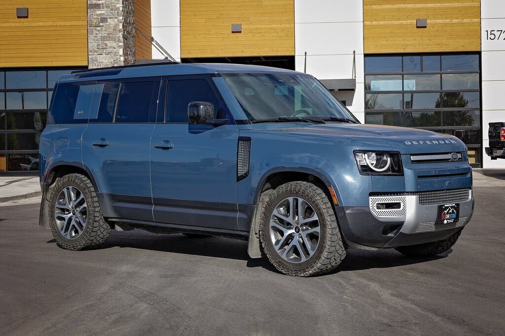 2020 LAND ROVER Defender