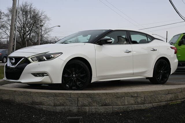 Nissan Maxima